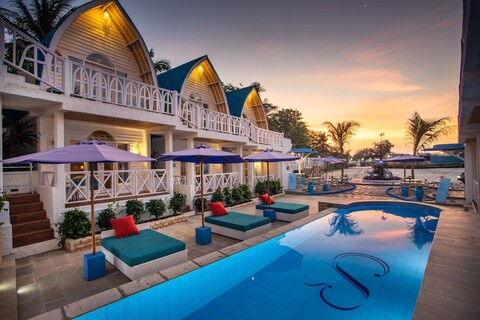 산토리니 비치 리조트