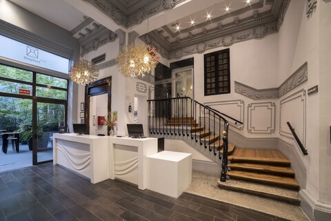 프티 팔라세 산타 바바라