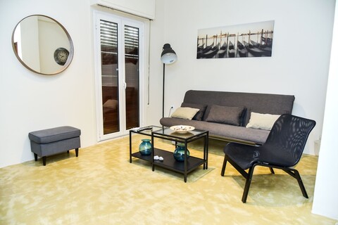 Echarxia에서 4명을위한 침대 2 개가있는 중앙 아파트