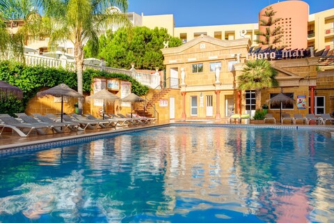 코로마 아파트먼트