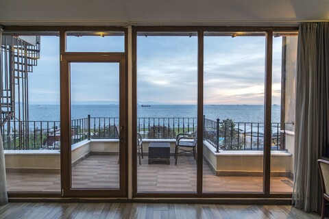 부콜레온 바이 치어스