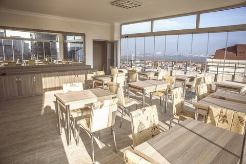 그랜드 데뎀 호텔