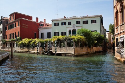 펜시오네 아카데미아 - 빌라 마라베제