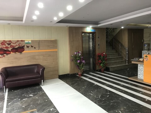 호텔 알 컨티넨탈