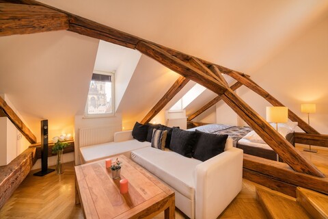 올드 타운 스퀘어 프리미엄 아파트먼츠