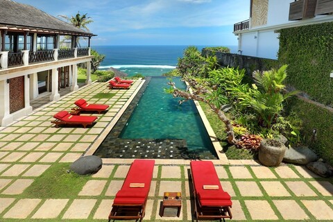 더 클리프 핫맨 파리스 VI 판다바