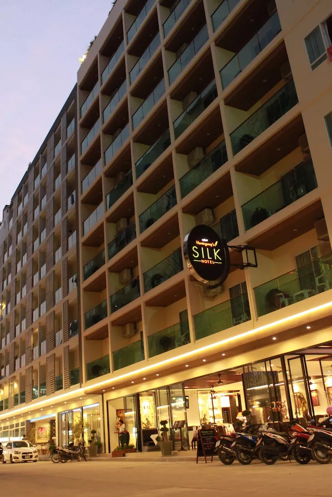 Hemingway's Silk Hotel
