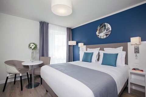 레지드홈 파리 가레 드 리옹  - 재클린 드 로밀리