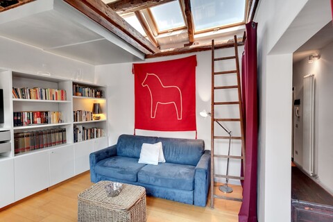 브라고라 스무치 애틱 베니스