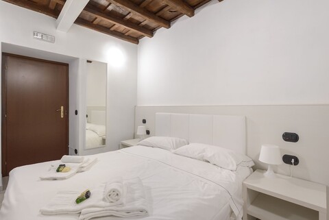 플라워스 아파트먼트