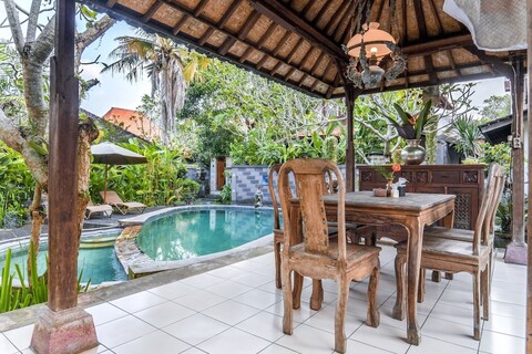 사리 밤부 방갈로