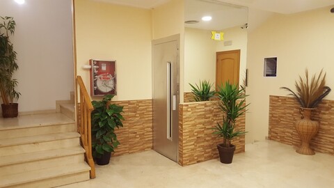 호텔 쿠아트로 카뇨스