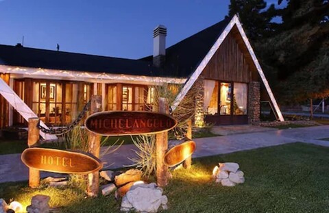 미켈란젤로 호텔 칼라파테