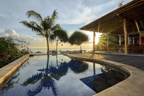 비엔나 비치 리조트