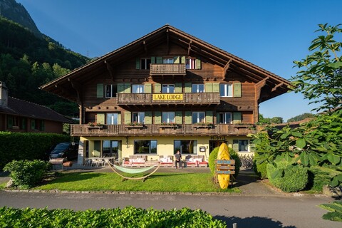 레이크 로지 호스텔