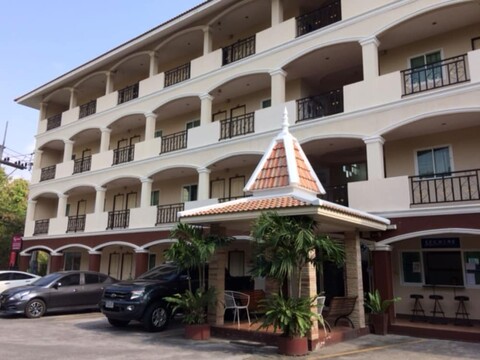 EEC홈 북부 파타야 - 나크루아