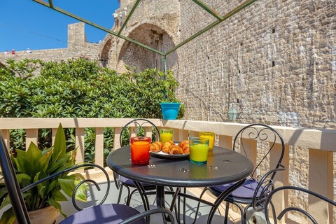 도미니엄 올드 시티 스위트