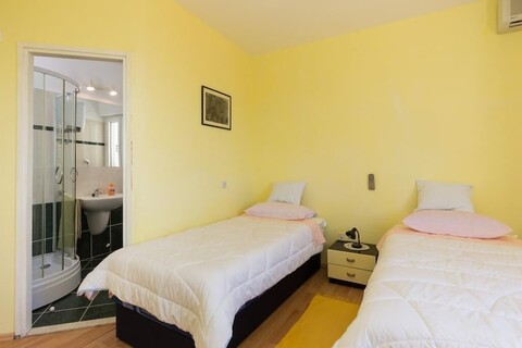 아파트먼트 밀리츠