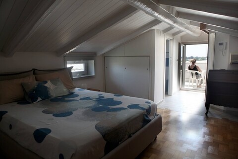 릴라산테 E 인디펜덴테- 라 론디넬라 -데타차