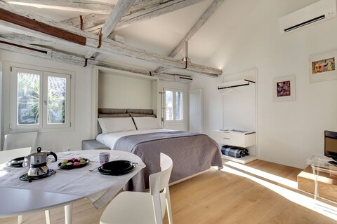 베니스 스카이라인 뷰 스튜디오 아파트먼트