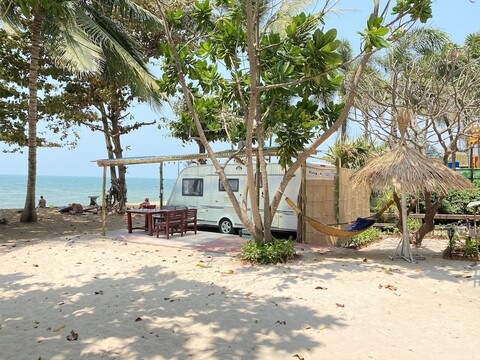 비치 하우스 캠프