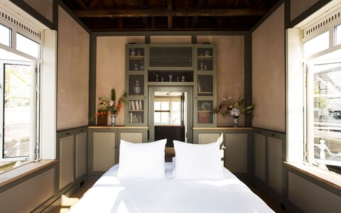 스위츠 - 암스텔슈츠루이스