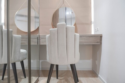 나이스 드 뉴 1BR 위스 오피스 룸 앳 단 모곳 시티  아파트먼트