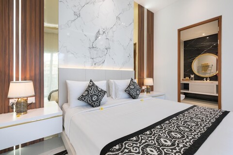 나기사 발리에 의한 빌라 루이스 레기안