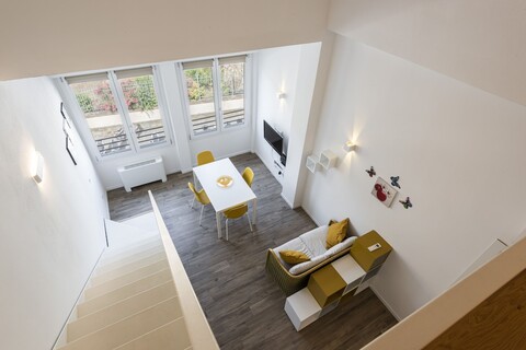 루오테 스타일리시 로프트 바이 메가