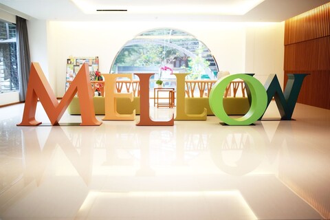 멜로우 필즈 호텔