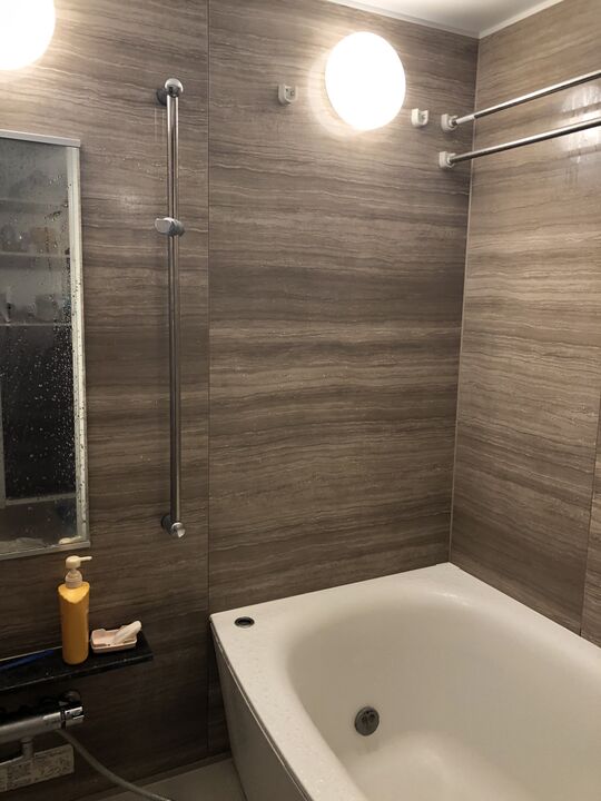 room detail thumbnail 1