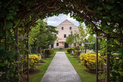 Villa Malinee Khaoyai : Exclusive Private Italian Villa