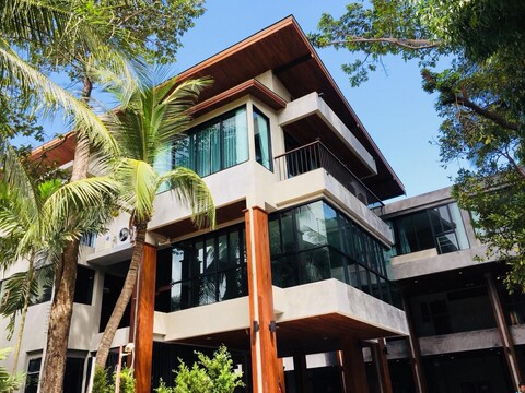 J4 Samui Hotel