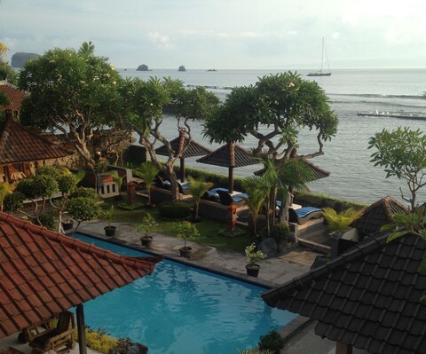 데와 바라타 방갈로 칸디다사