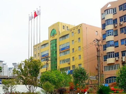 7 데이즈 인 상하이 장닝루 메트로 스테이션 위포스