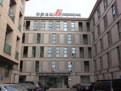 진장 인 상하이 바오샨 셩치아오