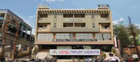 트리무르티 하이츠 호텔