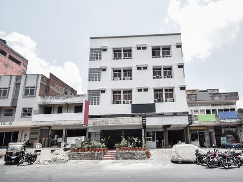 Hotel O Seema
