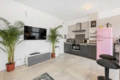 루미나 4-룸 아파트먼트 인 센터