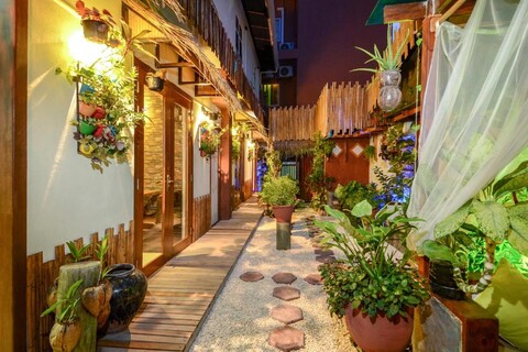 말라디와 비치 앤 스파