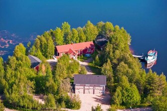 Santa's Little Village - Hotel Uitonniemi
