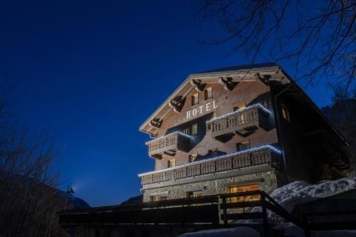 Hotel Rascard-i