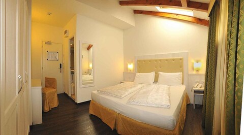 알펜 호텔 에겔