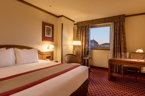 에우로스타스 라스 클라라스