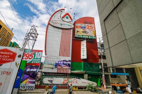 아스트로텔 모누멘토