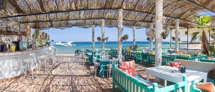 로터스 베이 리조트