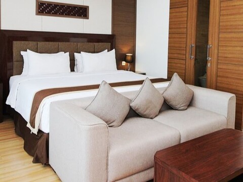 자바 팰리스 호텔