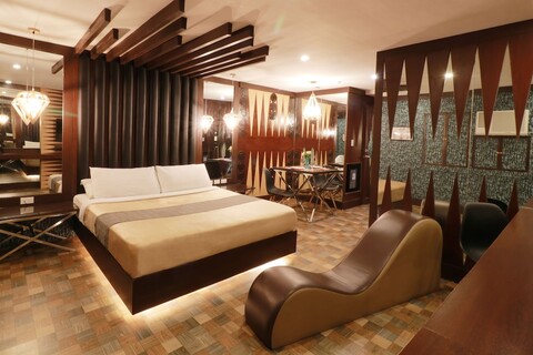 빅토리아 코트 산페르난도 - 팜팡가