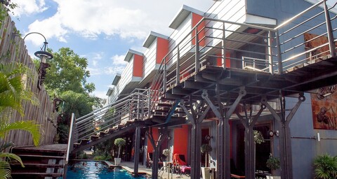 니키스 핸들바 호텔