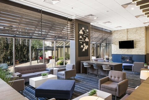 베스트 웨스턴 프리미어 캘거리 플라자 호텔 & 컨퍼런스 센터